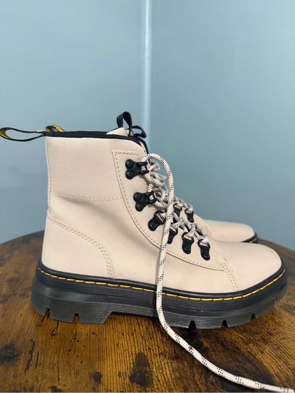 Dr. Martens Cream Lace-Up Lug Sole Boots with Black Trim size 7